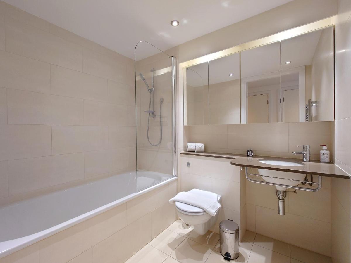 Fully Serviced Two Bed Apartment By Excel & O2 Лондон Экстерьер фото